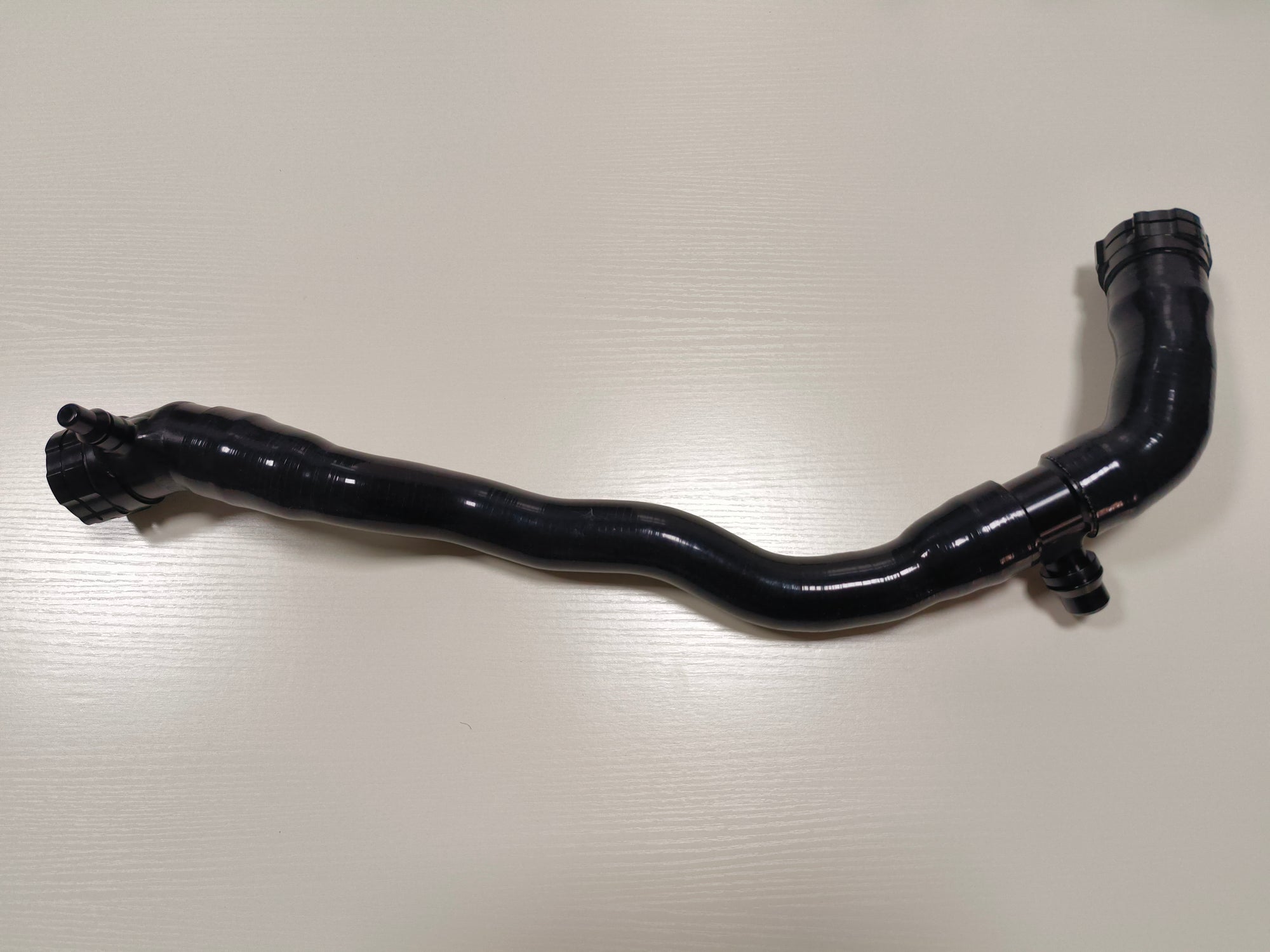 17128616548 - Upper Radiator Hose